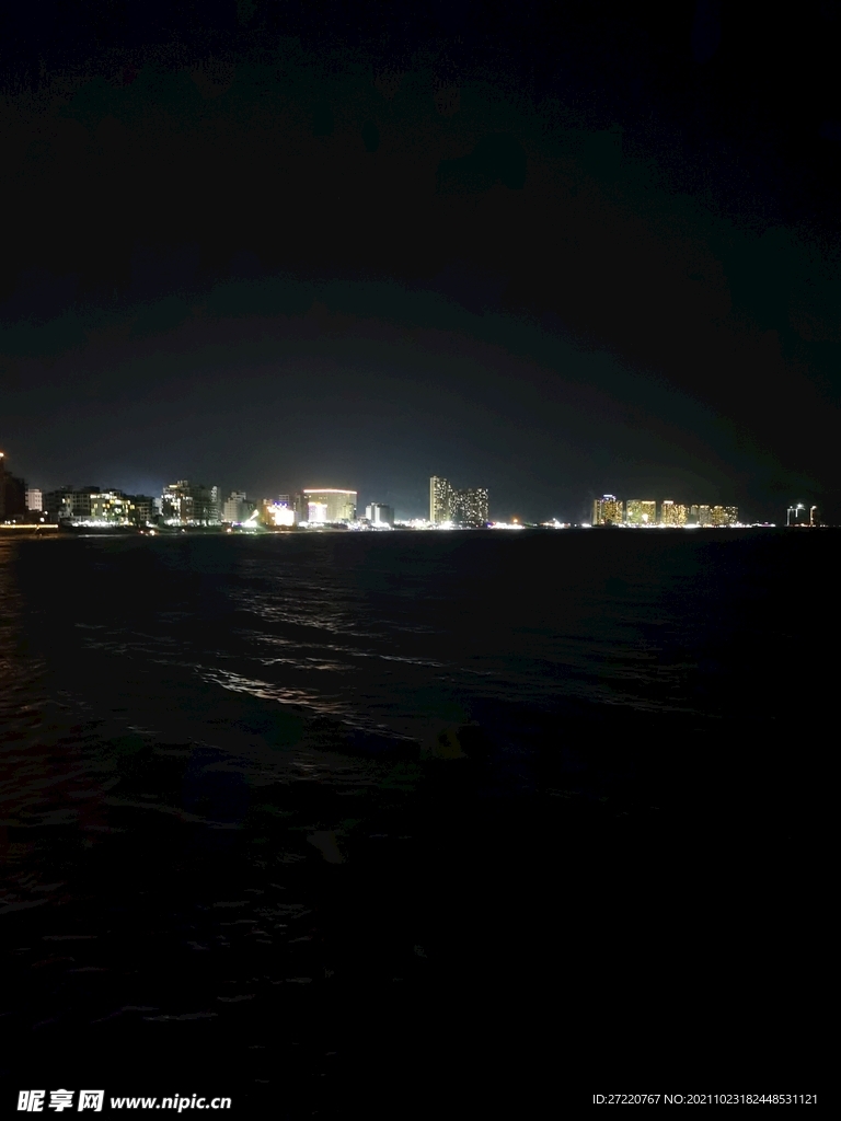 双月湾黑夜海景