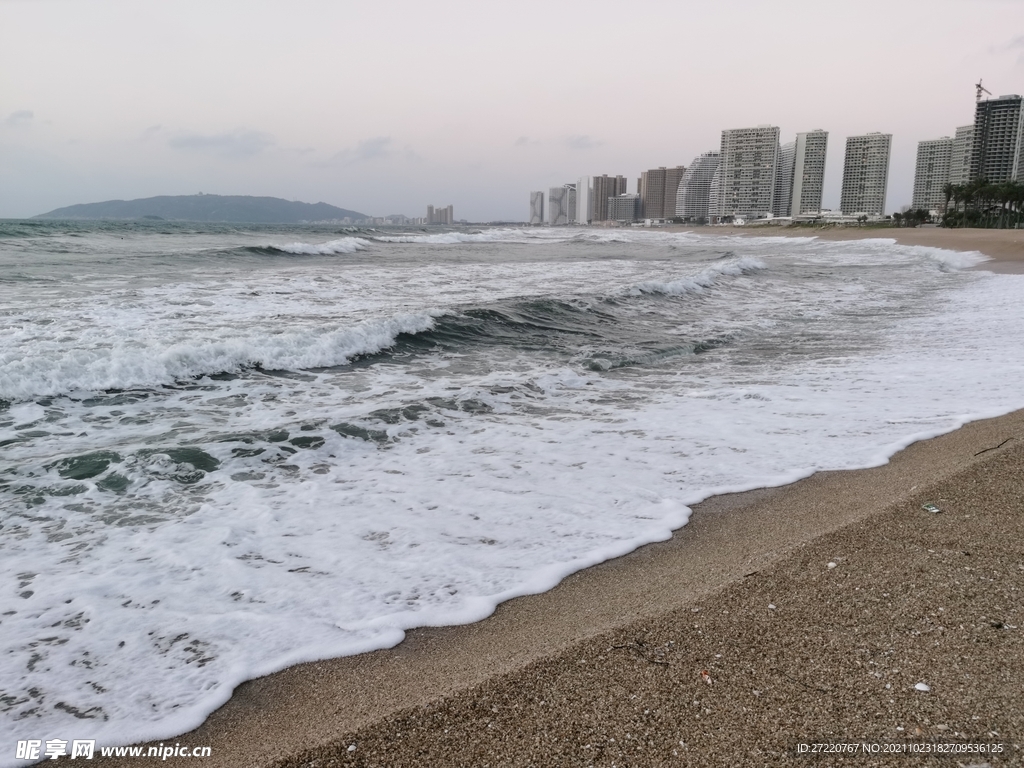 双月湾大海海浪海潮