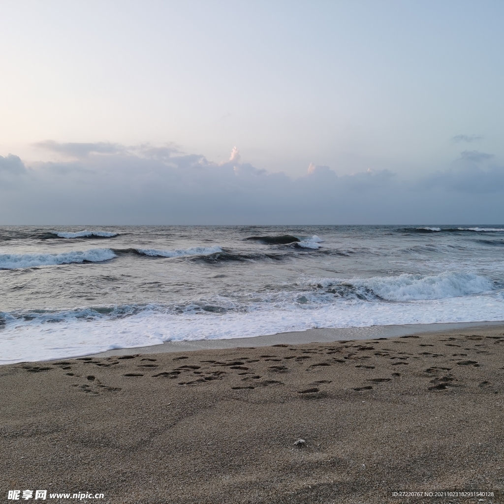 惠州双月湾海浪汹涌