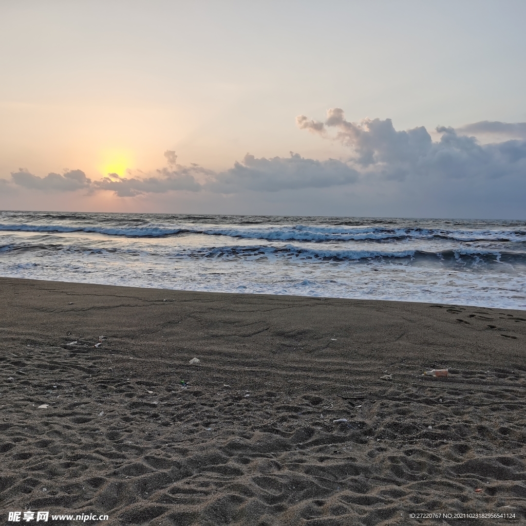 双月湾 海滩 朝霞 红日