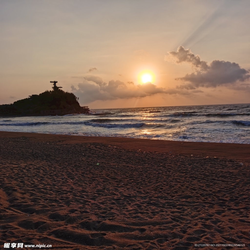 双月湾海滩日出