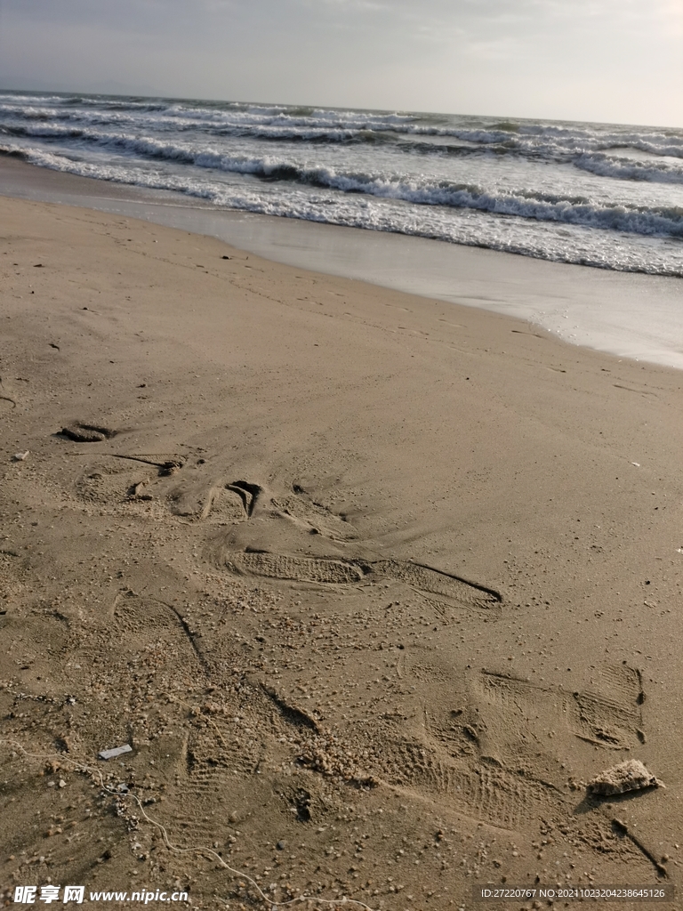 大海  海浪 干净海滩 波涛汹