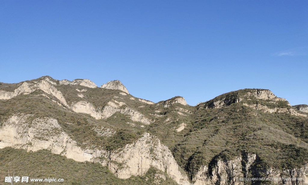 层叠的山峦