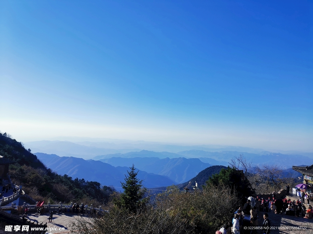 泰山山峰