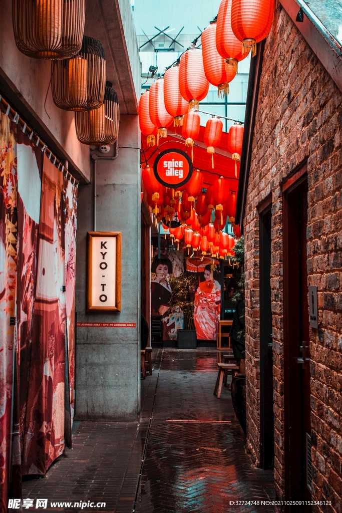 日本酒店