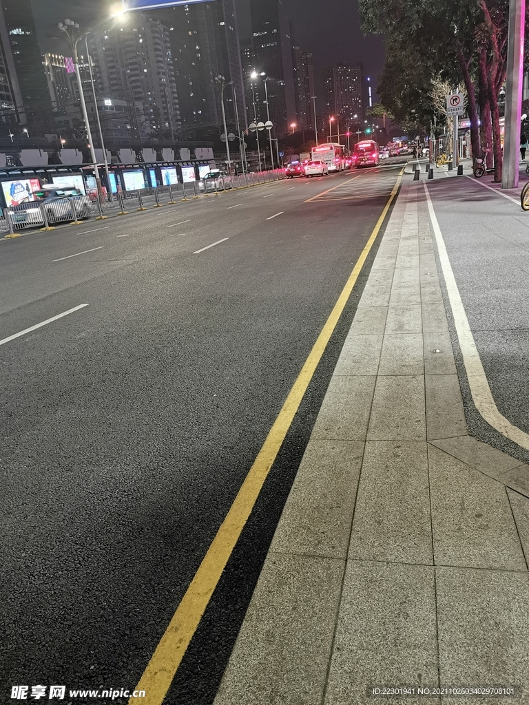 晚上街道