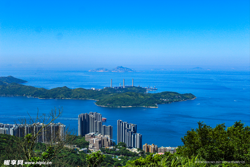 大海和小岛图片