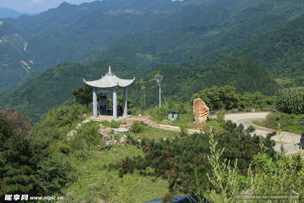 乡村旅游摄影云亭里