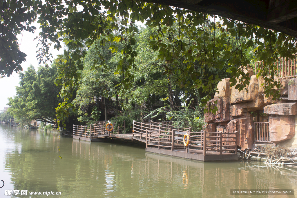 水边风景