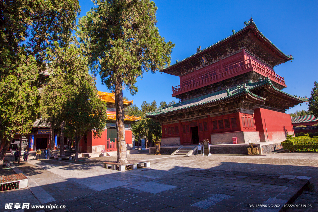 隆兴寺