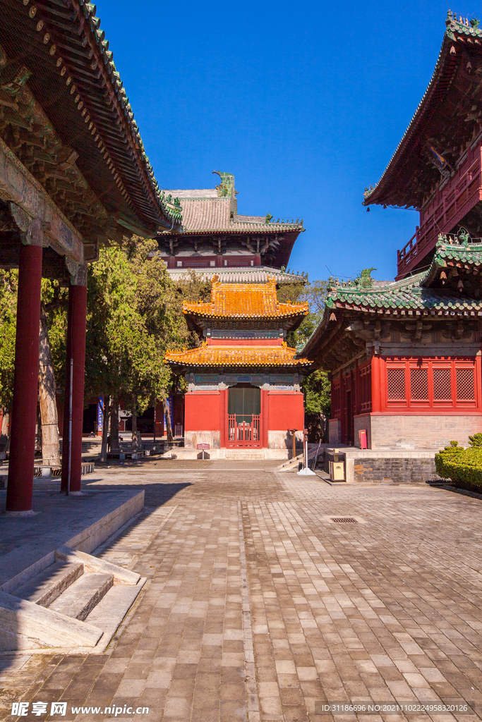 隆兴寺