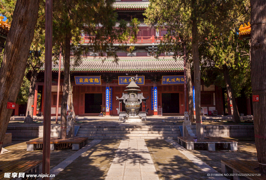 隆兴寺