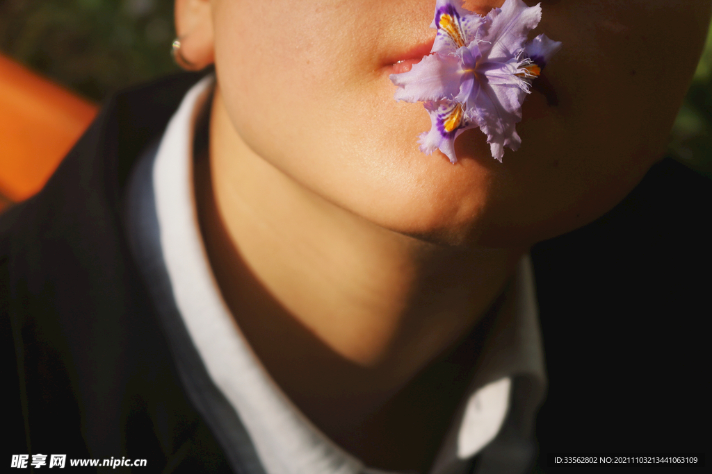 花朵与少年