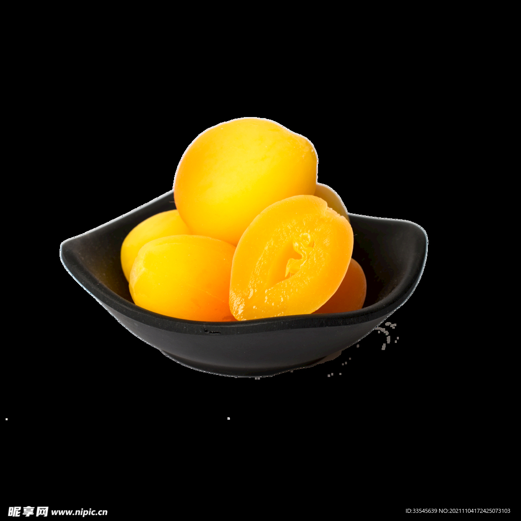 一盘美味的桃子