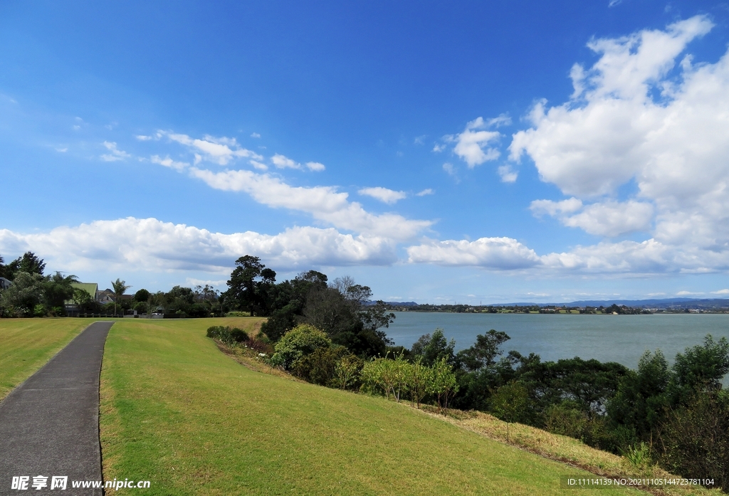 奥克兰海滨小镇风景