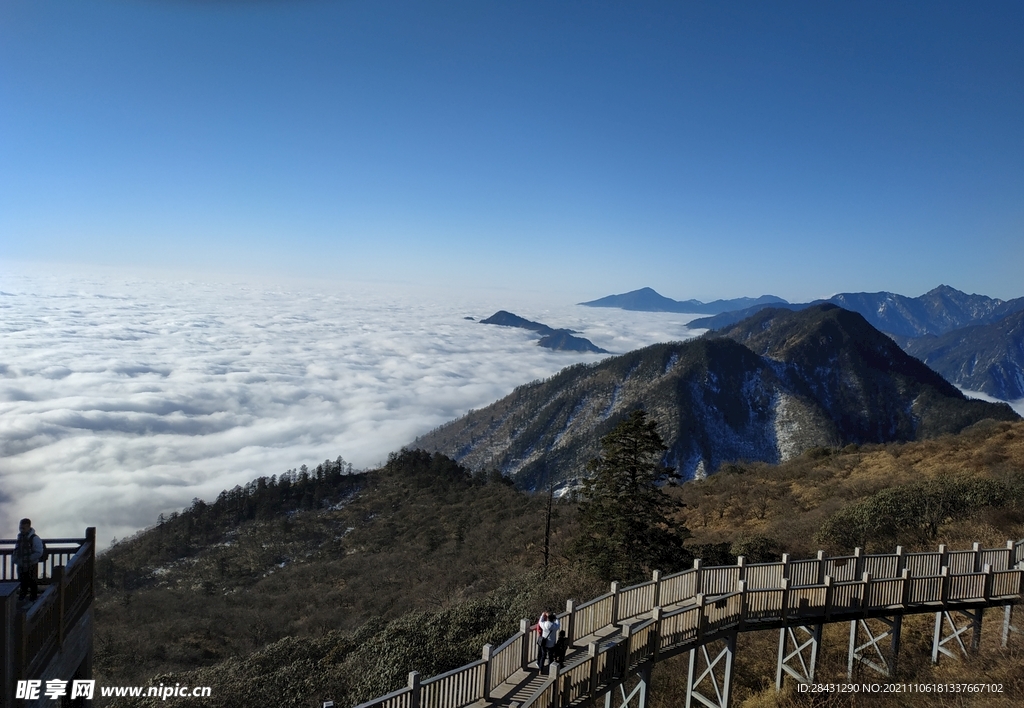 西岭雪山云海