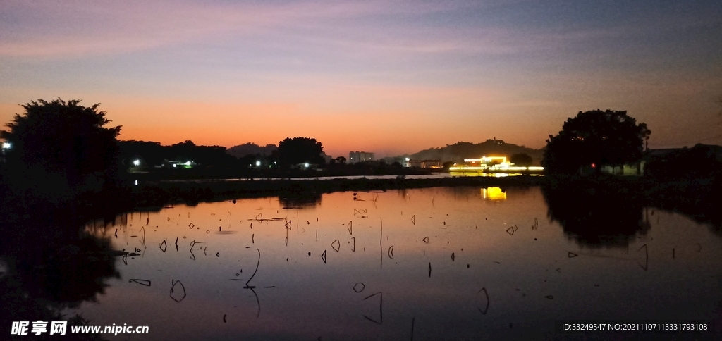 池塘