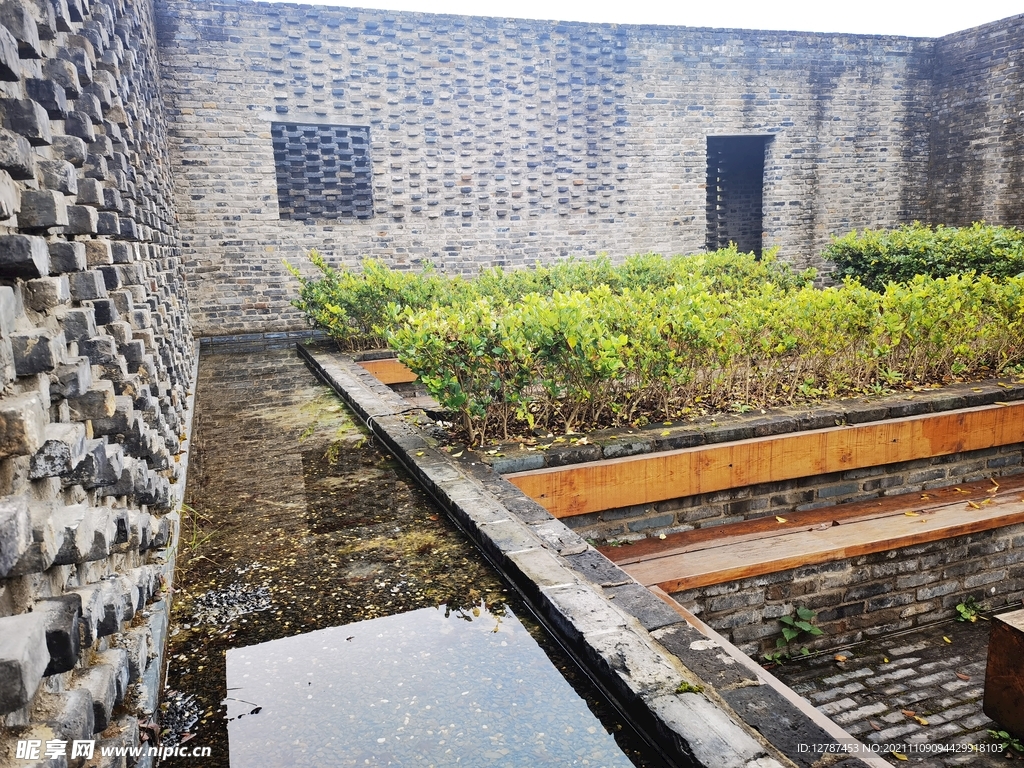 青砖建筑
