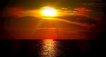 夕阳海边