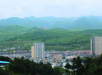 山 