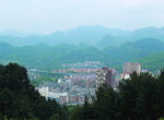 山 