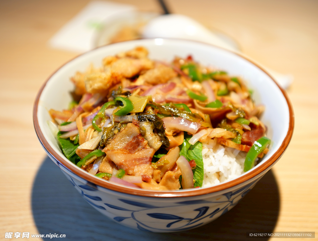 腊肉炒笋干饭