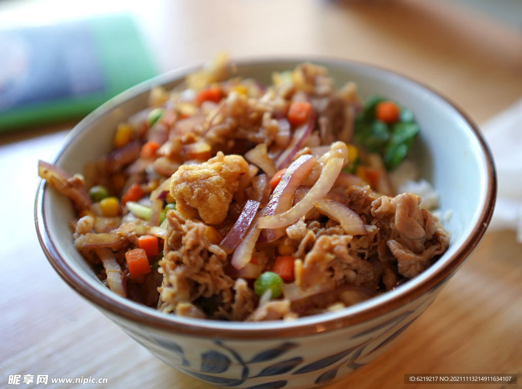 肥牛饭