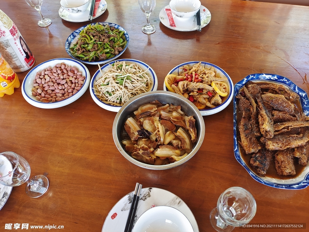 美食