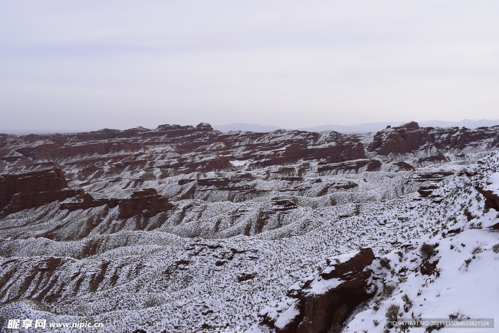 平山湖地质公园大峡谷雪景 