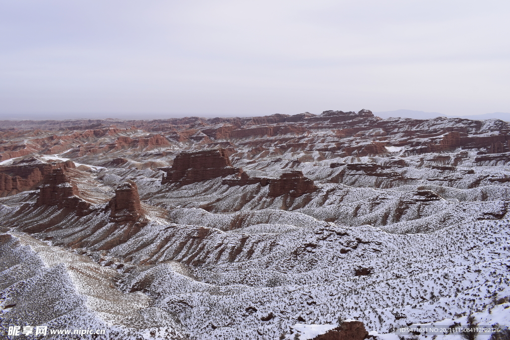 平山湖地质公园大峡谷雪景 