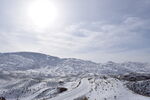 平山湖地质公园大峡谷雪景 