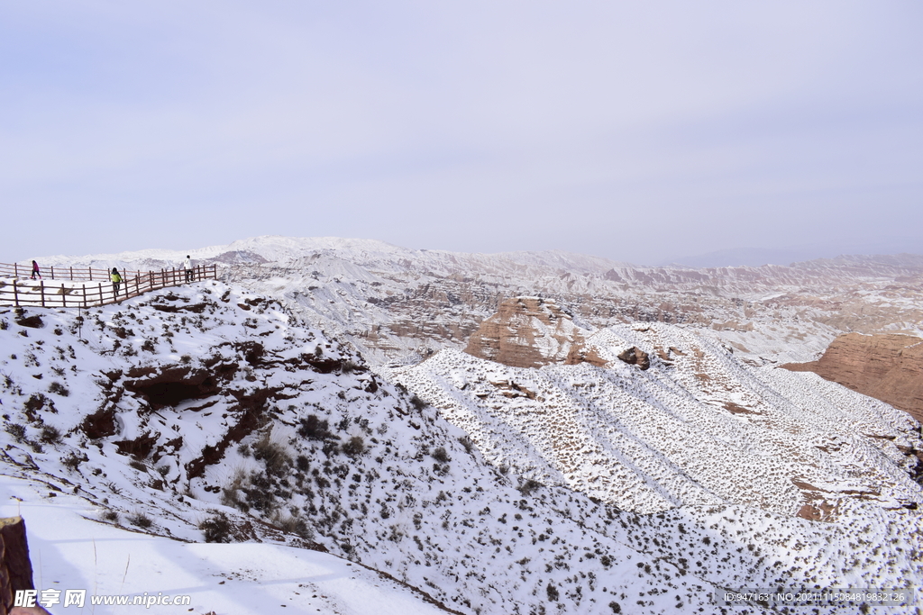 平山湖地质公园大峡谷雪景 