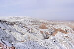 平山湖地质公园大峡谷雪景 