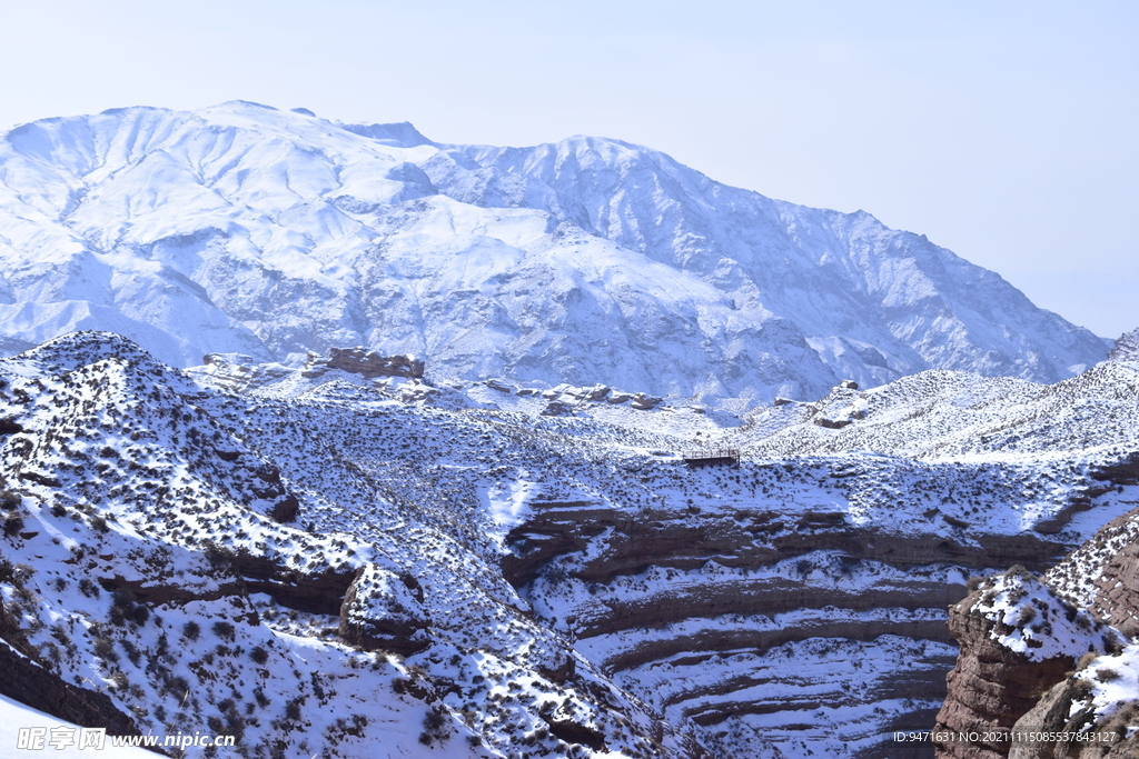 平山湖地质公园大峡谷雪景 