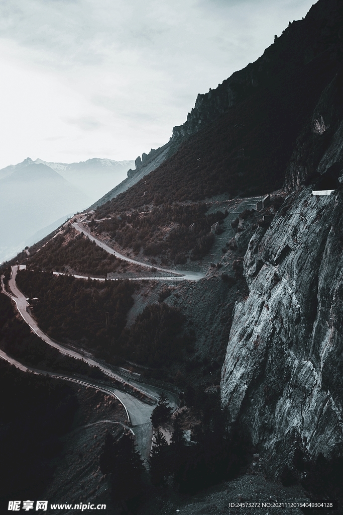 山路