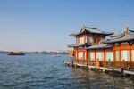 杭州西湖湖面东方建筑