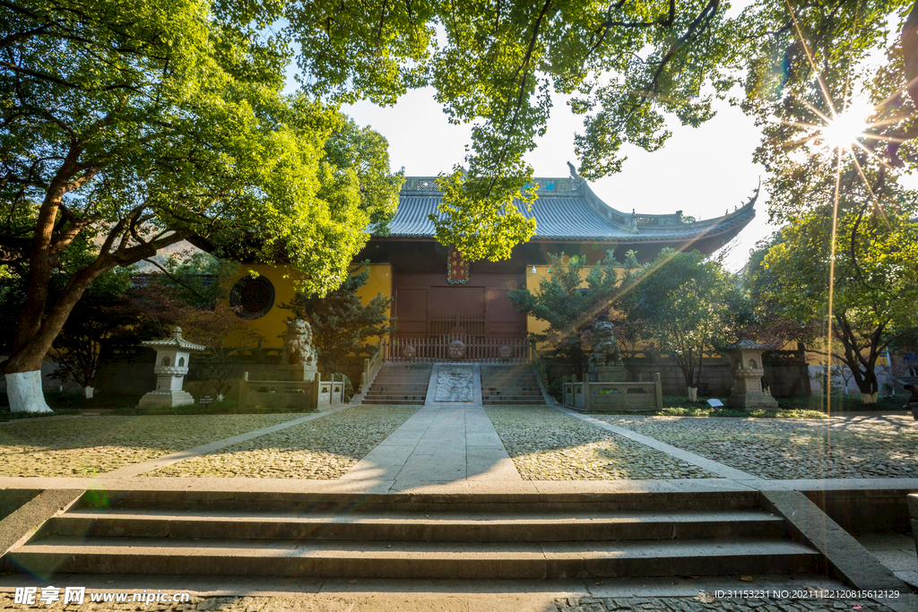 杭州西湖净慈寺