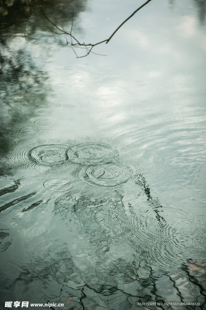 杭州西湖雨景