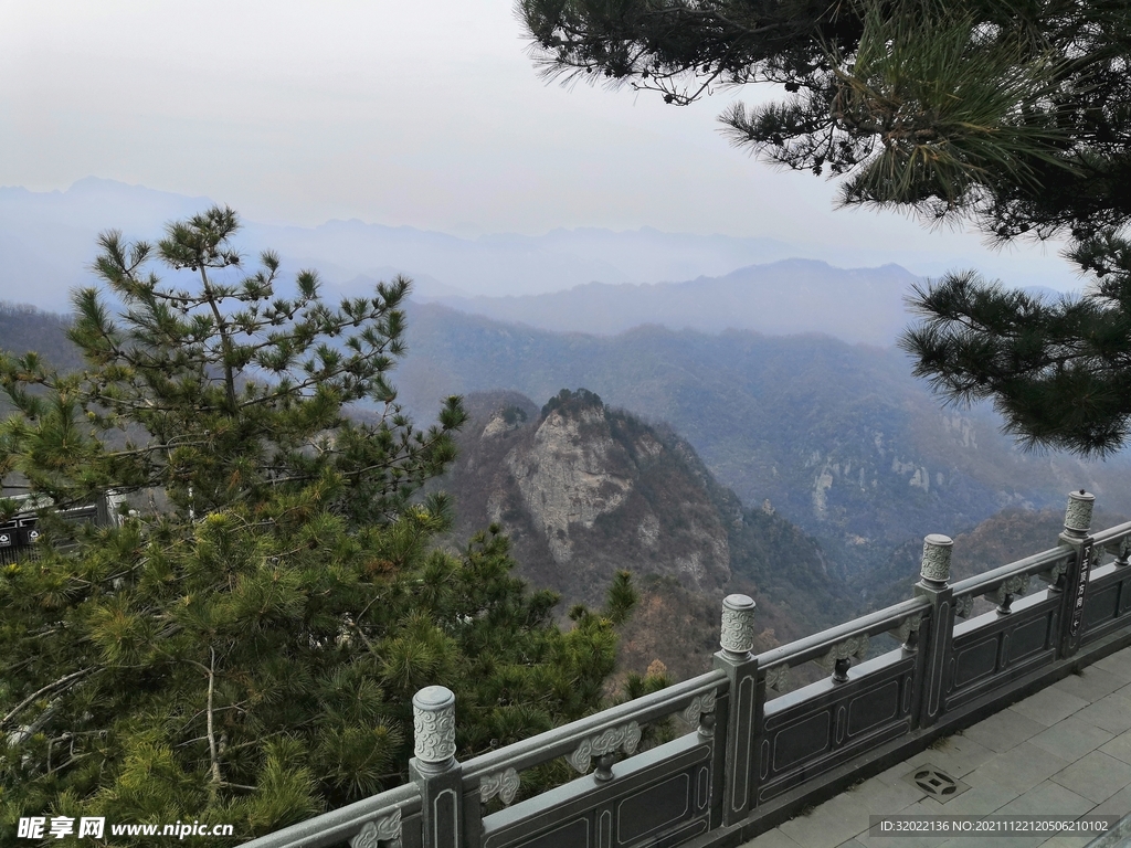 山峰