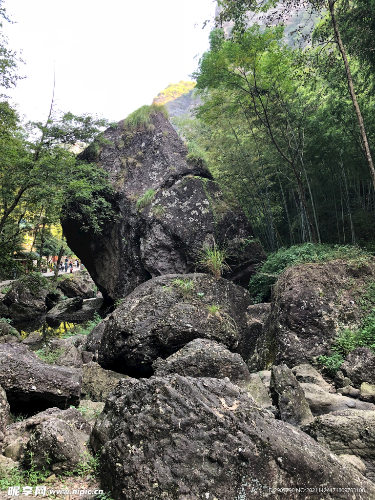 景区石头