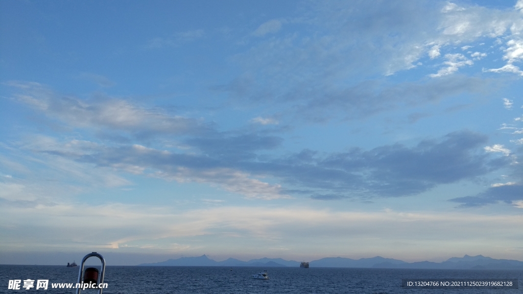 海边天空风景