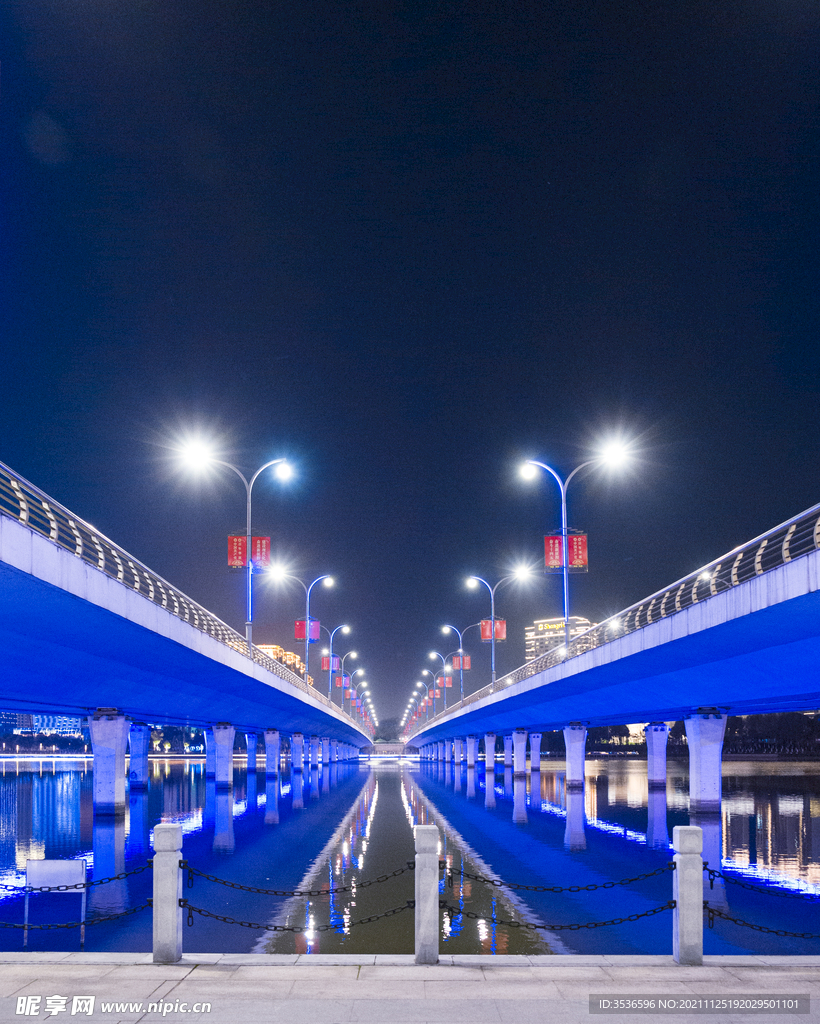 明月湖桥浪漫夜景