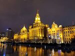 上海外滩老建筑的夜景灯光