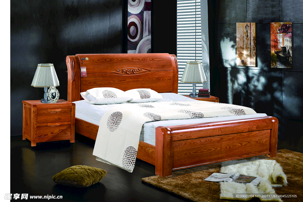 卧室实木床 窗帘  床头柜 家