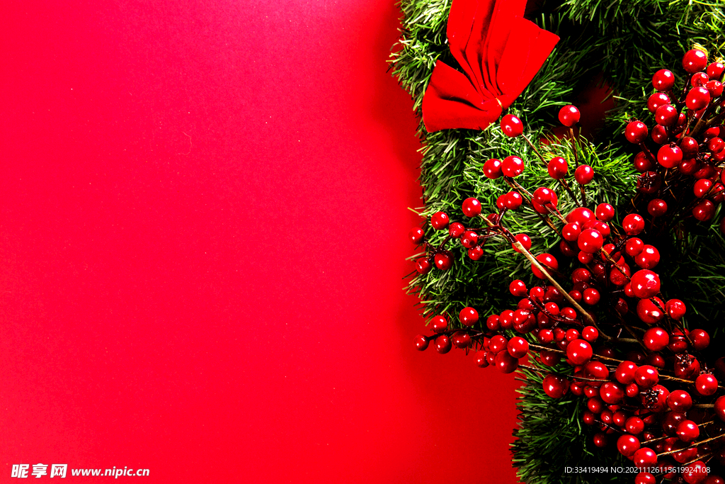 红色的 圣诞树