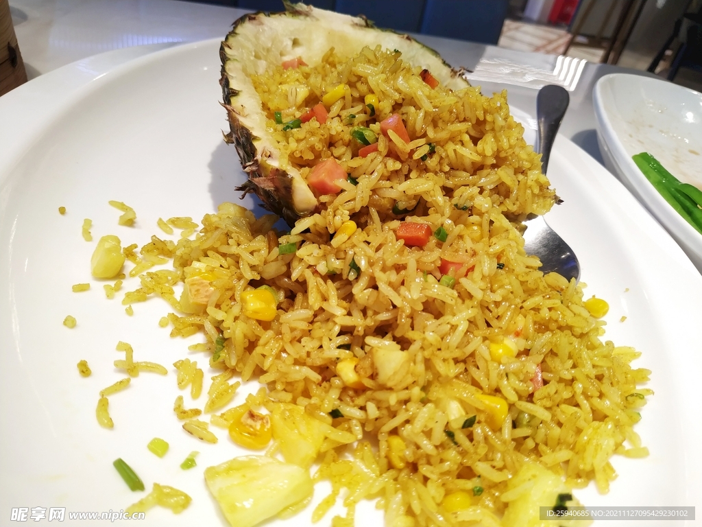 菠萝炒饭