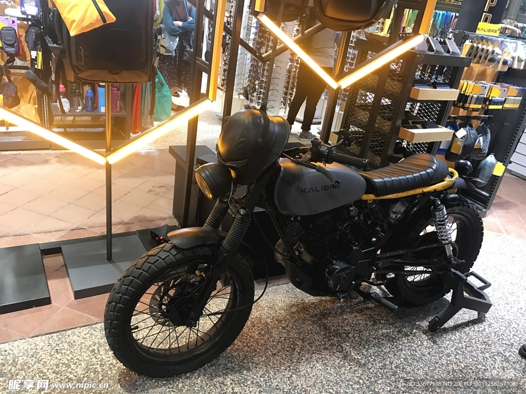 摩托车