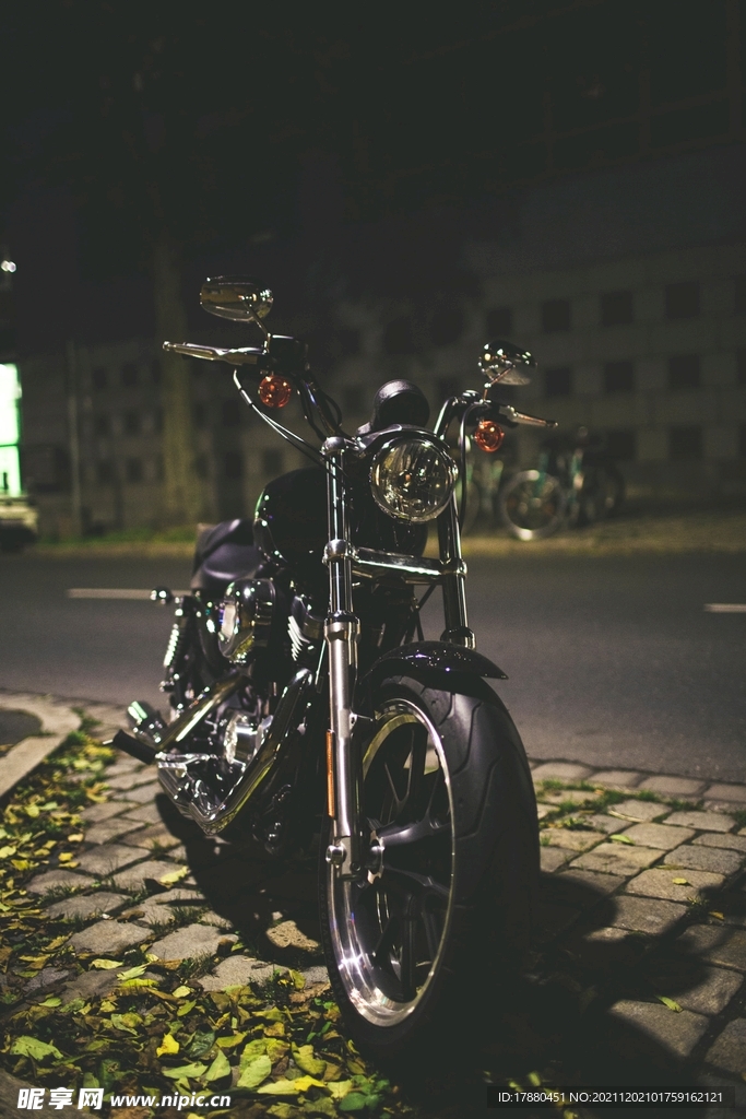 摩托车