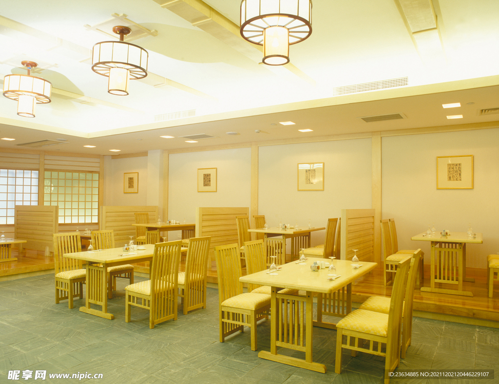 餐桌 餐椅 餐厅灯光 欧式餐厅