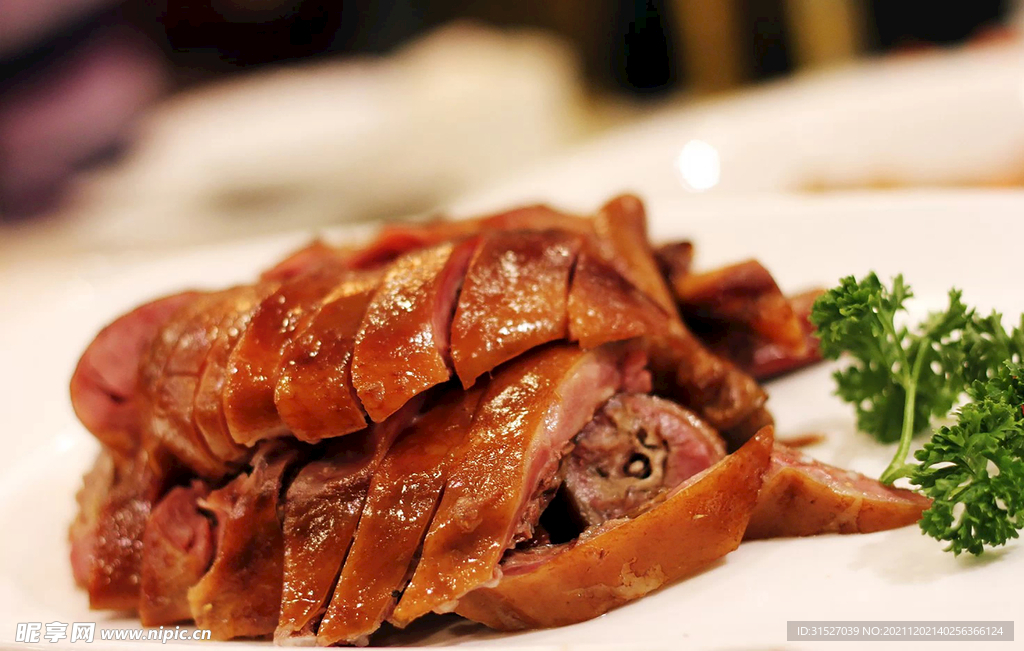 美味烤鸭摄影图